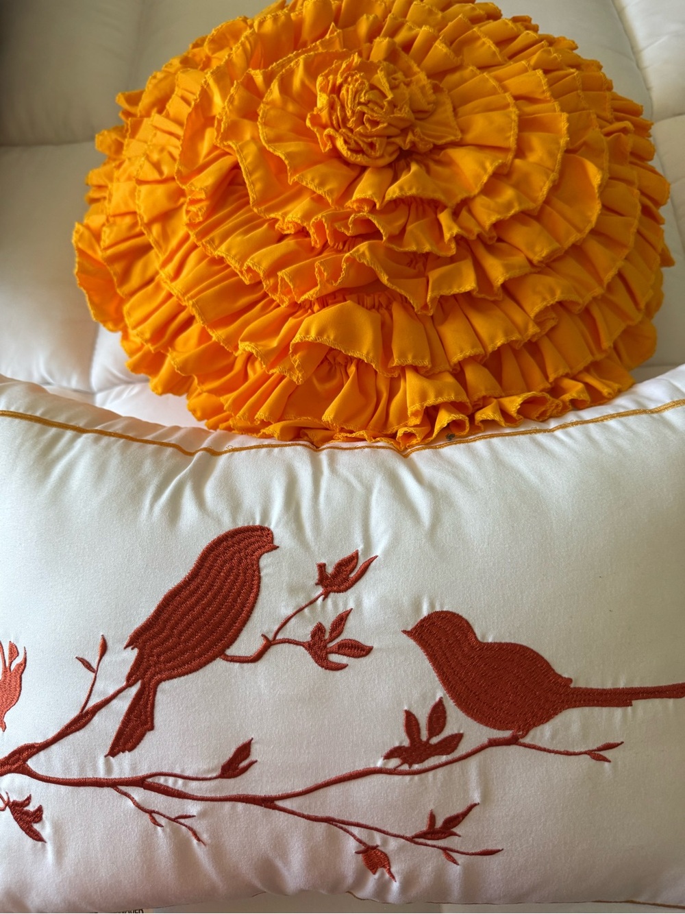 BNWT- 2 Pillows- Round & Oblong